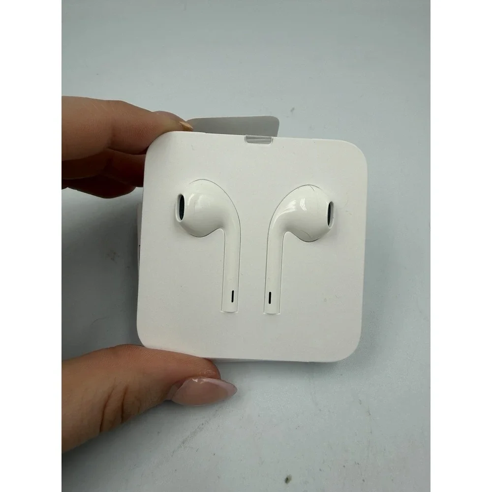 NEW Apple iPhone 7 Plus/8/X Original OEM Earbuds Headphones Lightning & XtraPair